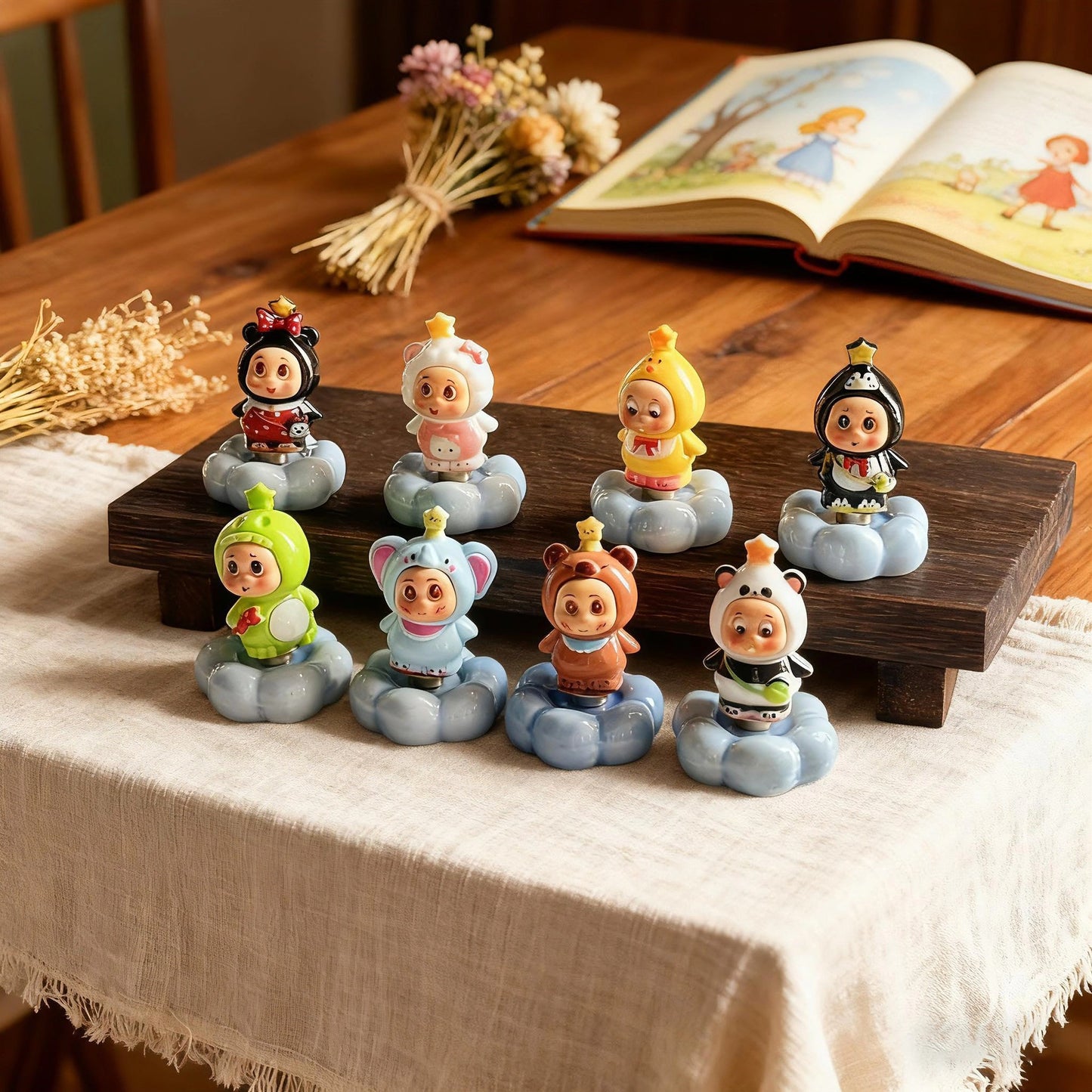Capybara Blind Box Ceramic Figurine Set (6 Pack) - Random Kawaii Mini Desk Ornaments, Collectible Home Decor